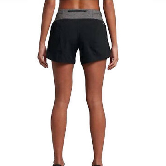 NWT Nike Women’s Flex Rivers Shorts - Picture 3 of 4